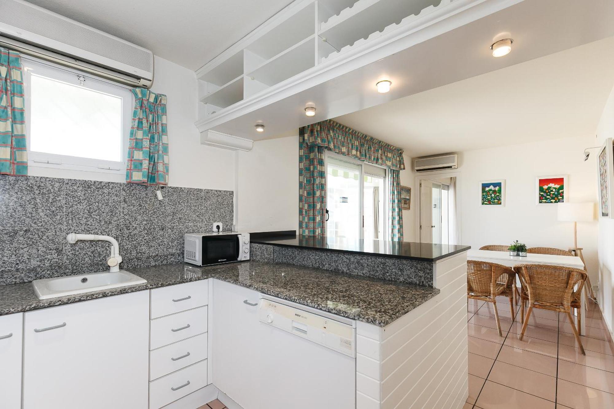 Uhc Center Apartments Salou Szoba fotó
