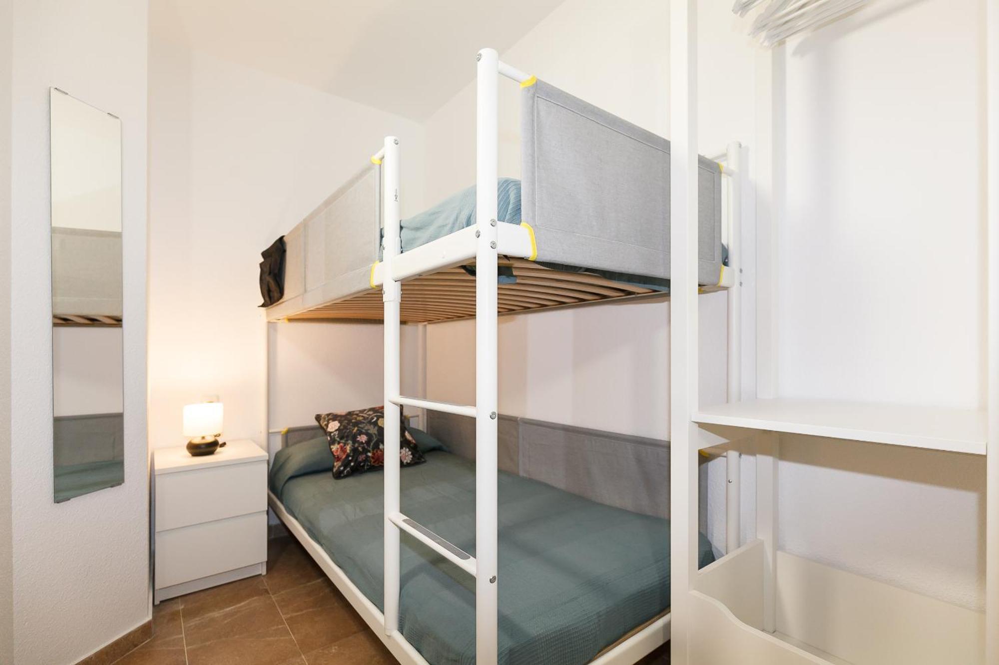 Uhc Center Apartments Salou Szoba fotó